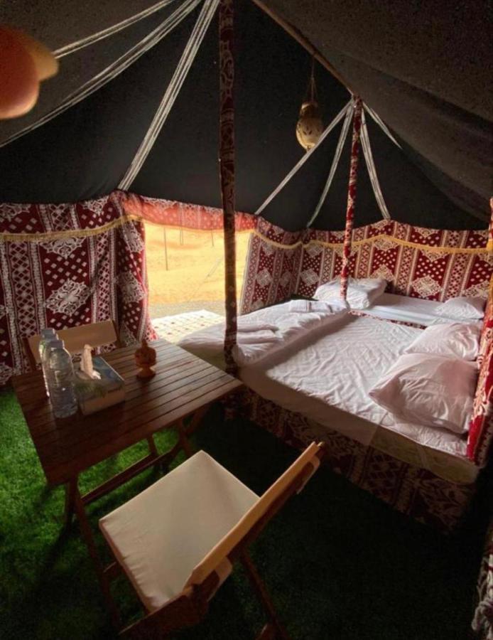 Crescent Desert Private Camp Shahiq Exterior photo