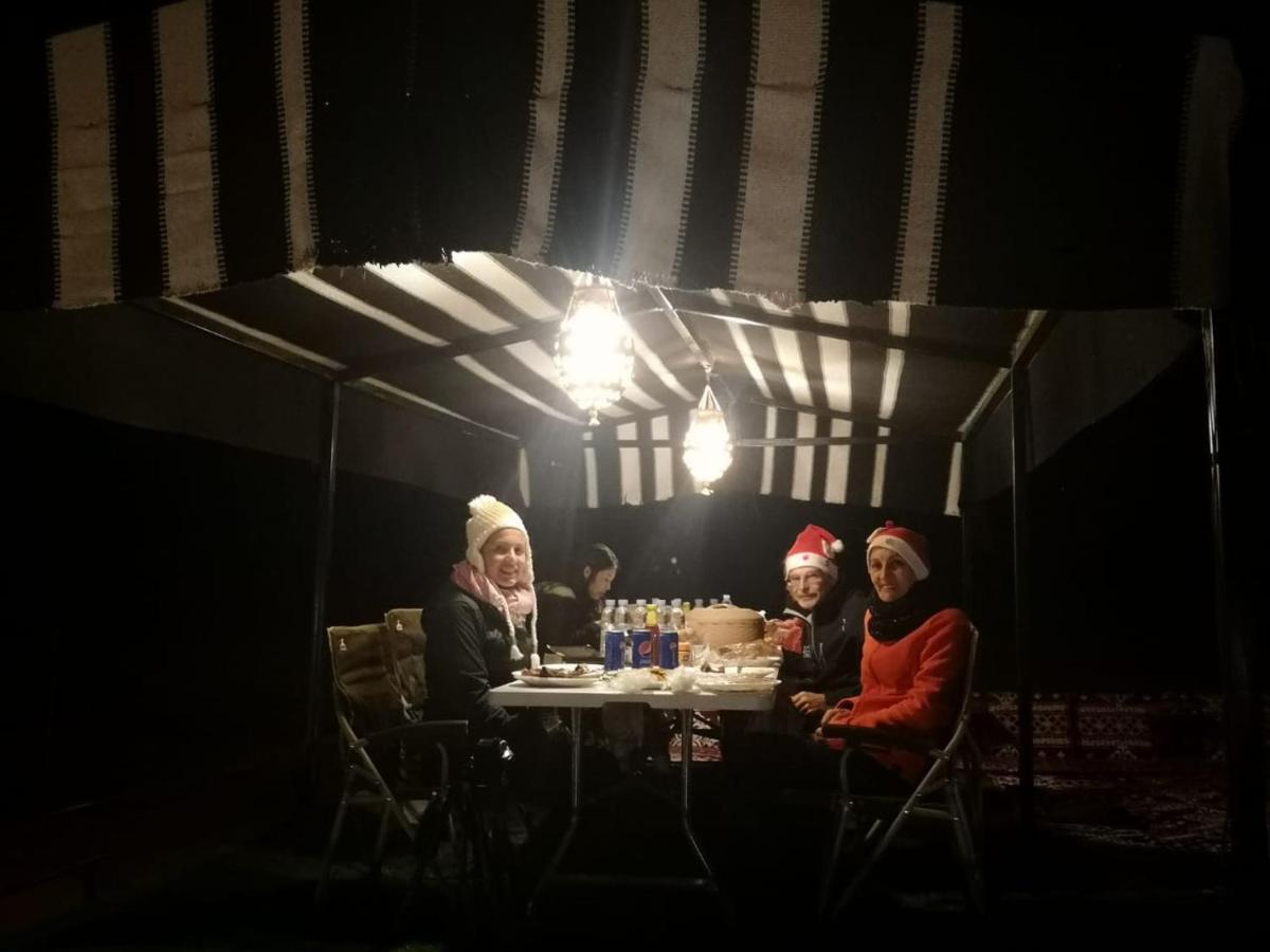 Crescent Desert Private Camp Shahiq Exterior photo
